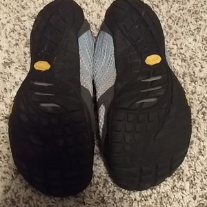 Merrell Shoes - Gray Merrell workout shoes Merrell Shoes - Gray Merrell workout shoes